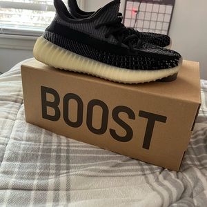 Adidas Yeezy boost 350 carbon black